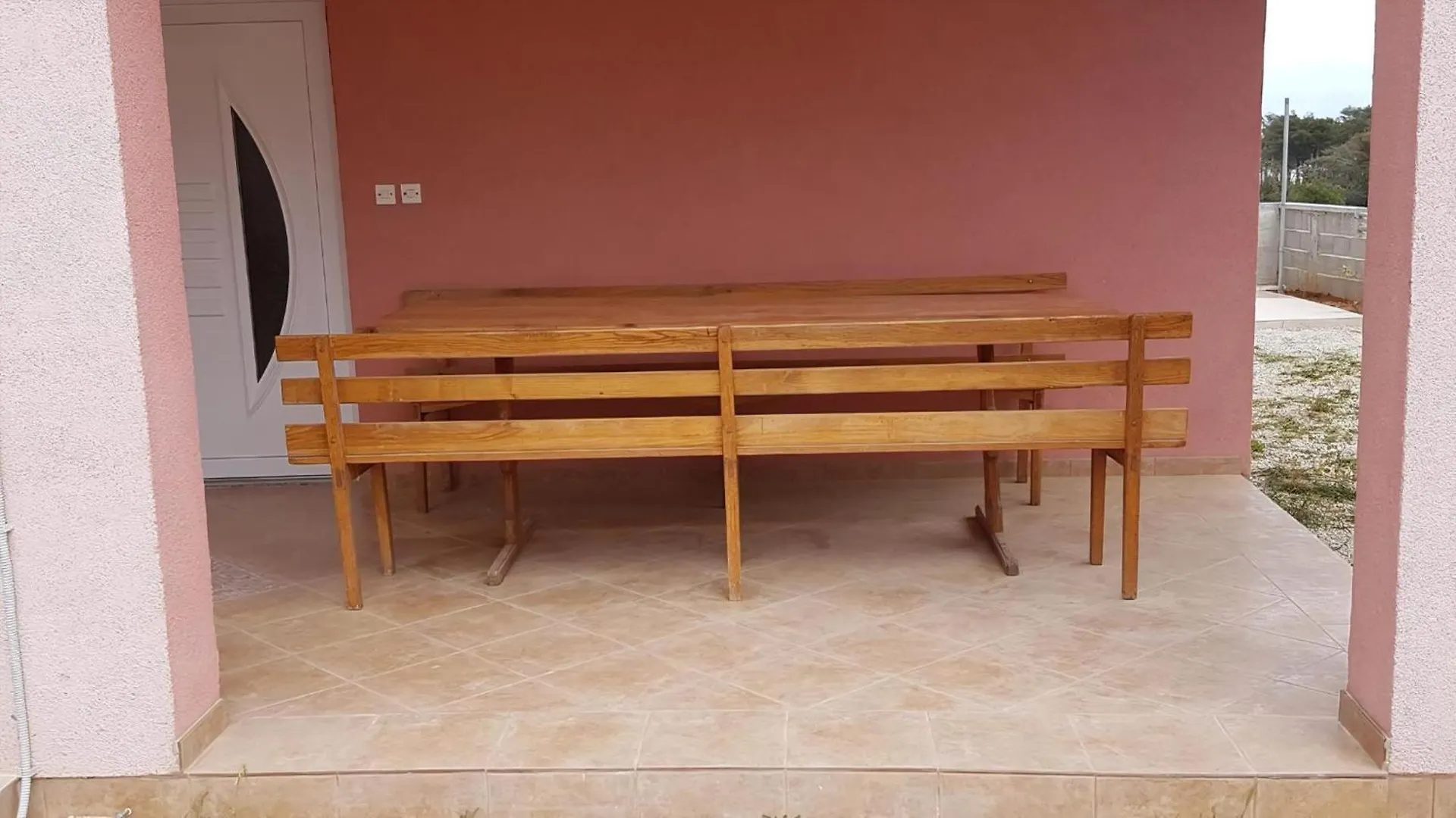 Apartmán Gemuetliche Erdgeschosswohnung Ema Mit Terrasse Vir